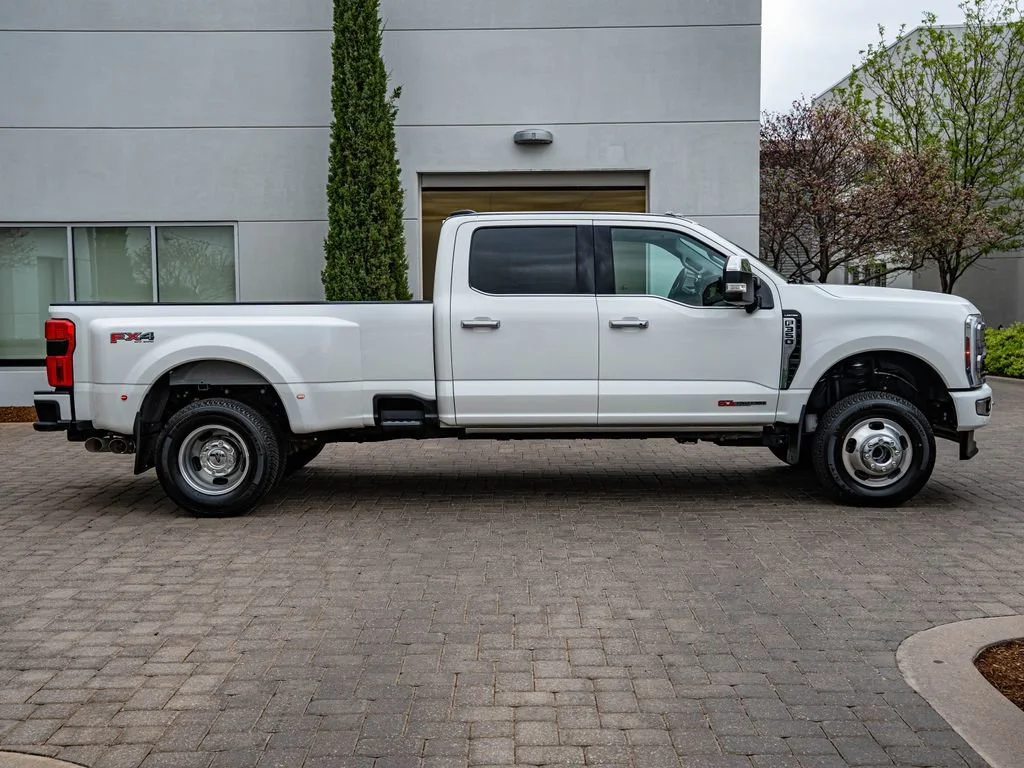 Used 2024 Star White Metallic Tri-Coat Ford Limited image 4