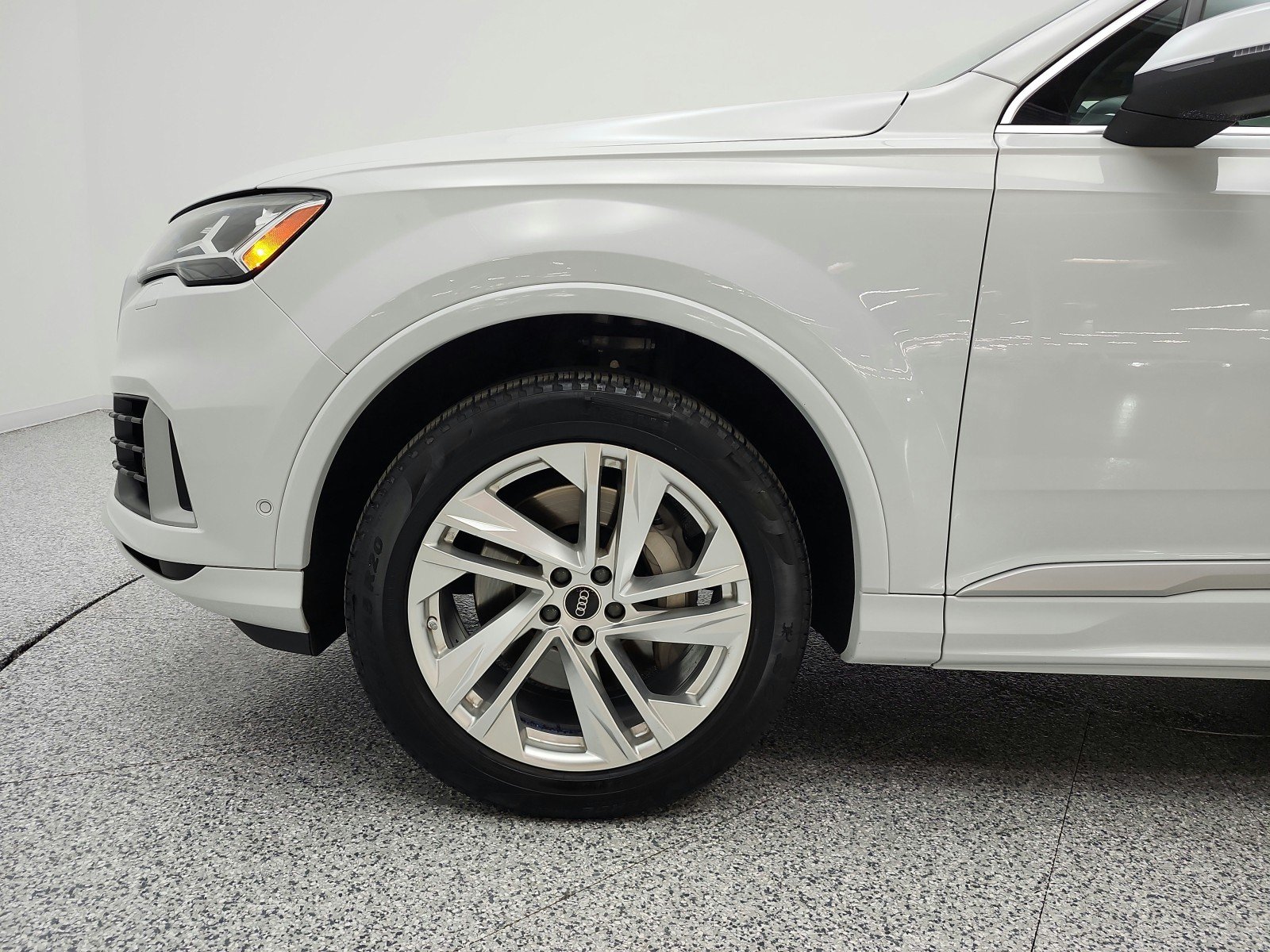Used 2023 Glacier White Metallic Audi Premium Plus 55 TFSI quattro image 30