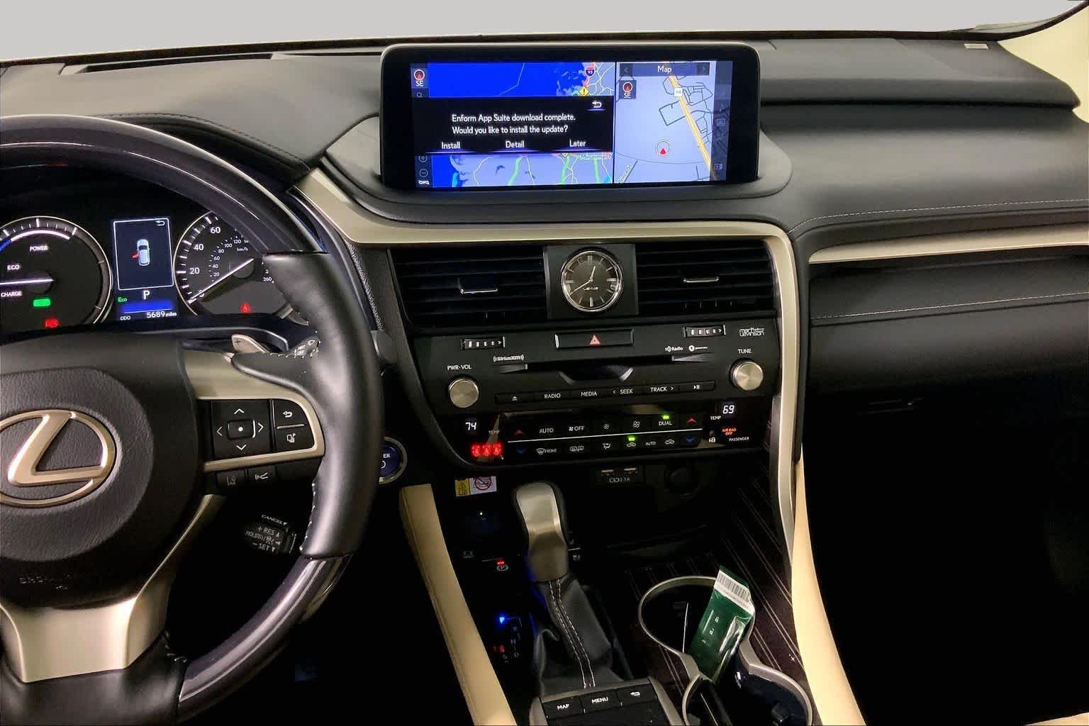 Certified Used 2021 Eminent White Pearl Lexus  image 7