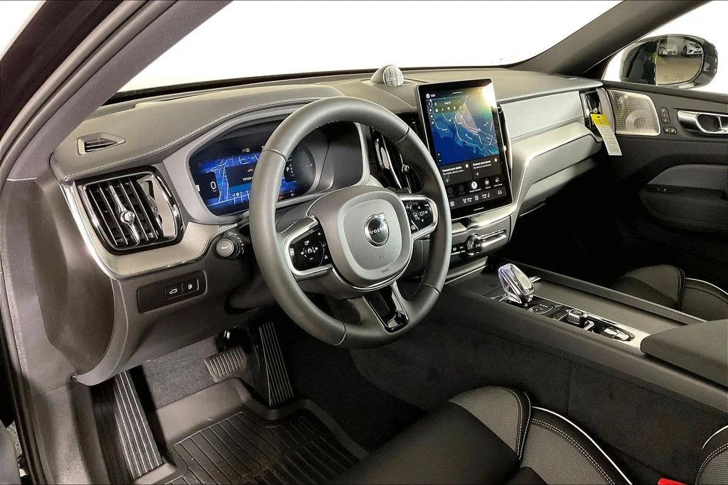 New 2026 Black Volvo T8 Polestar Engineered image 4