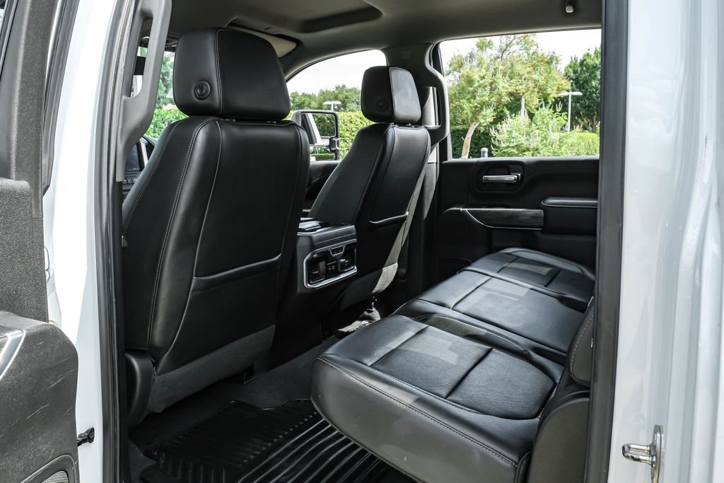 Used 2020 White Chevrolet LTZ image 42