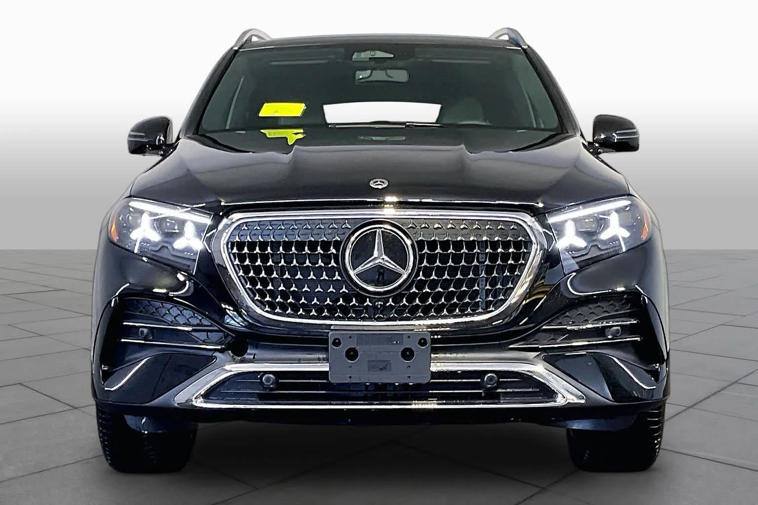 New 2027 Obsidian Black Metallic Mercedes-Benz GLE 450 image 2