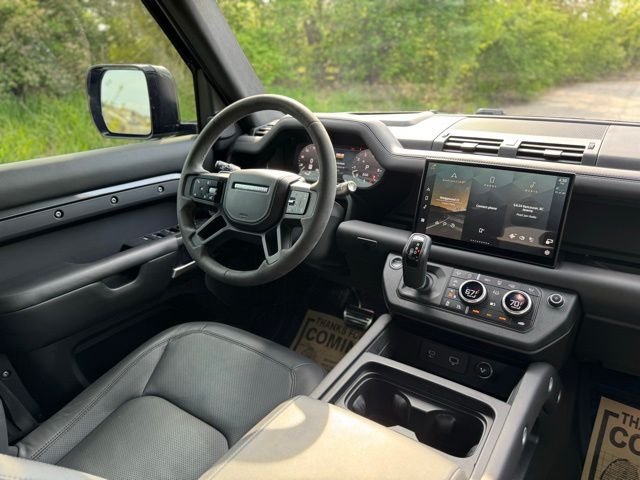 Certified Used 2023 Carpathian Gray Premium Metallic Land Rover Carpathian Edition image 28