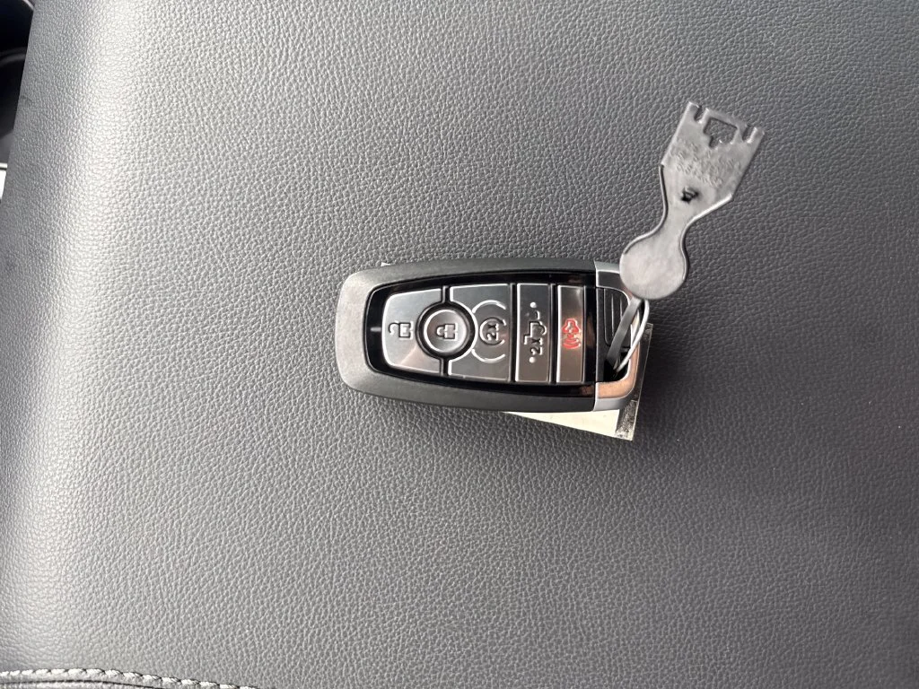 New 2026 Carbonized Gray Metallic Ford XLT image 33