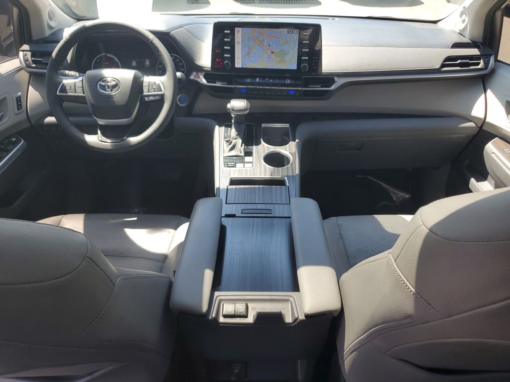 Used 2024 Pearl Toyota Limited image 11