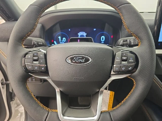 New 2026 Star White Metallic Tri-Coat Ford Tremor® image 39