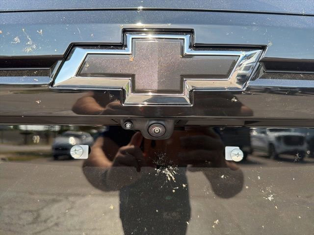 New 2026 Mosaic Black Metallic Chevrolet Z71 image 15