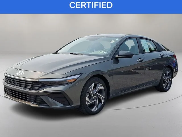 Used 2025 Gray Hyundai SEL Sport image 5