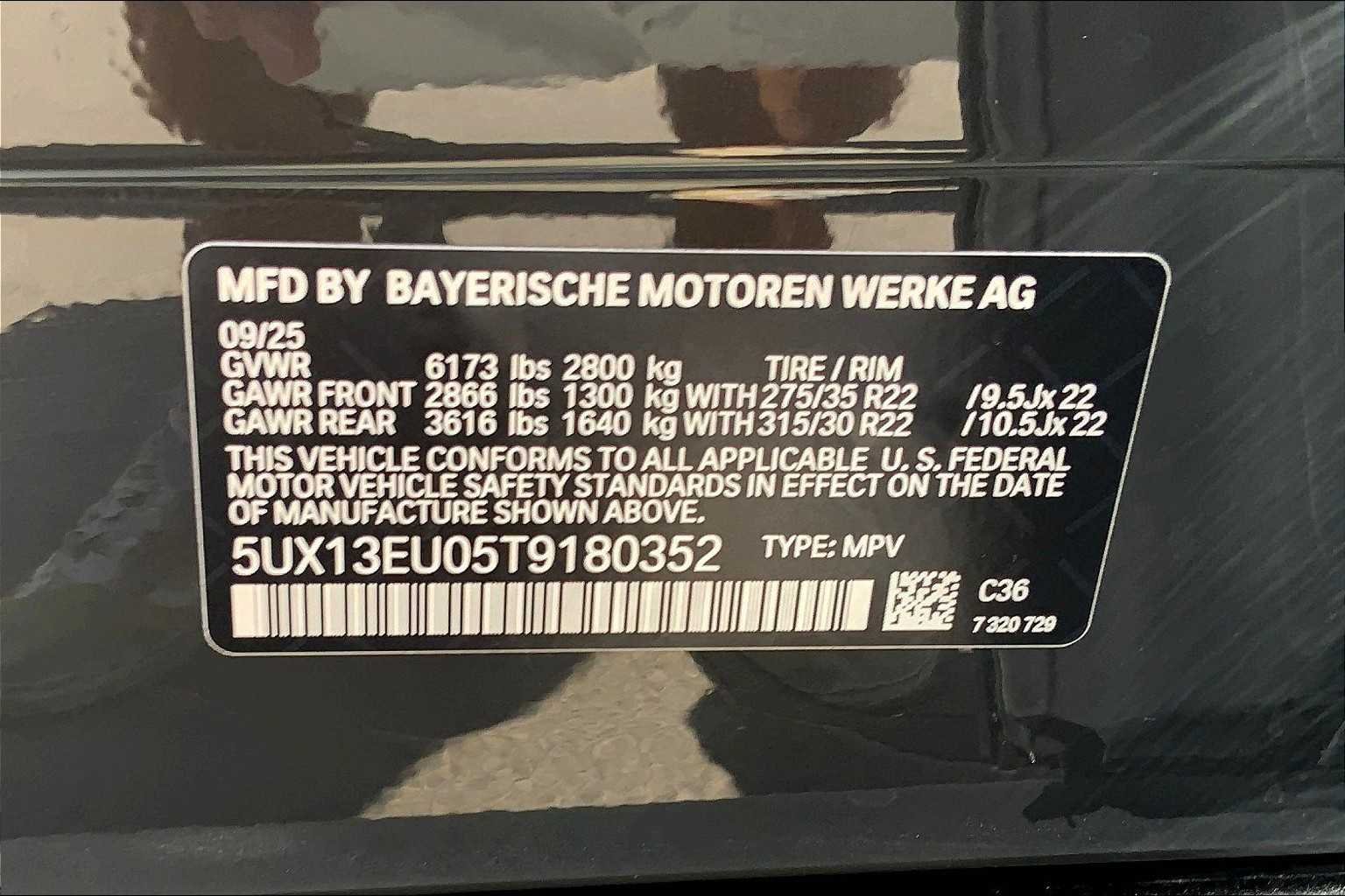 New 2026 Dravit Grey Metallic BMW sDrive40i image 18