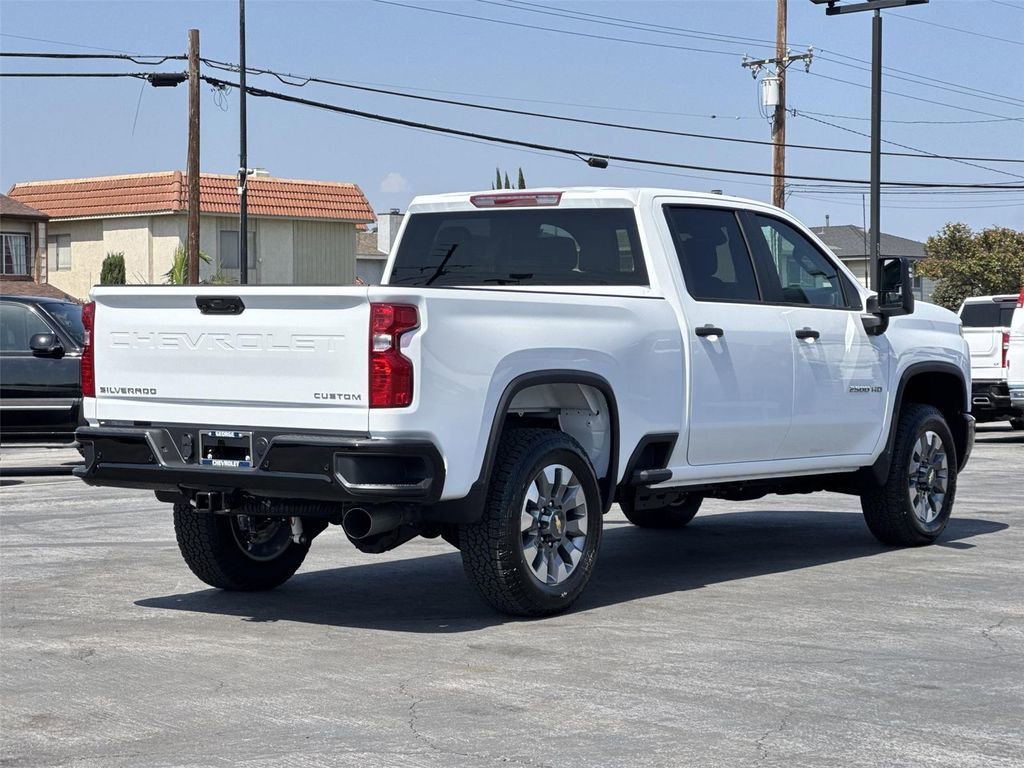 2026 Chevrolet Silverado 2500 HD Custom - Photo 5