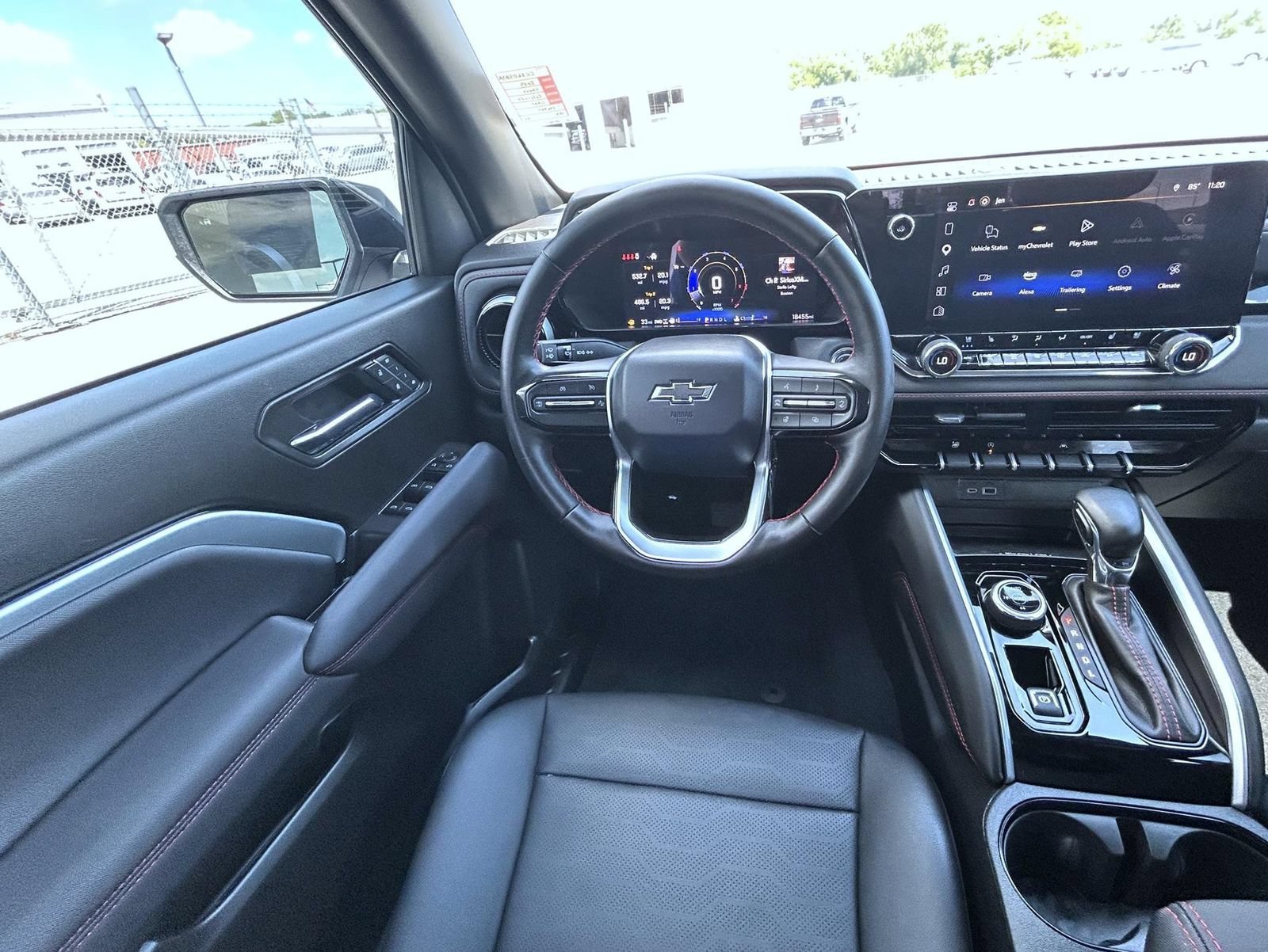 2025 Chevrolet Colorado Z71 - Photo 14