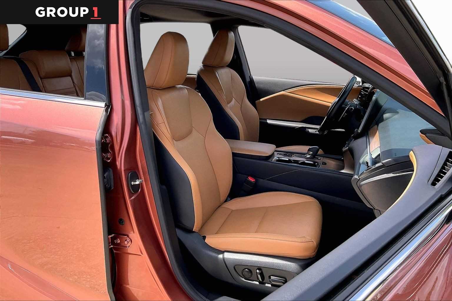 Certified Used 2023 COPPER CREST Lexus Premium Plus image 8