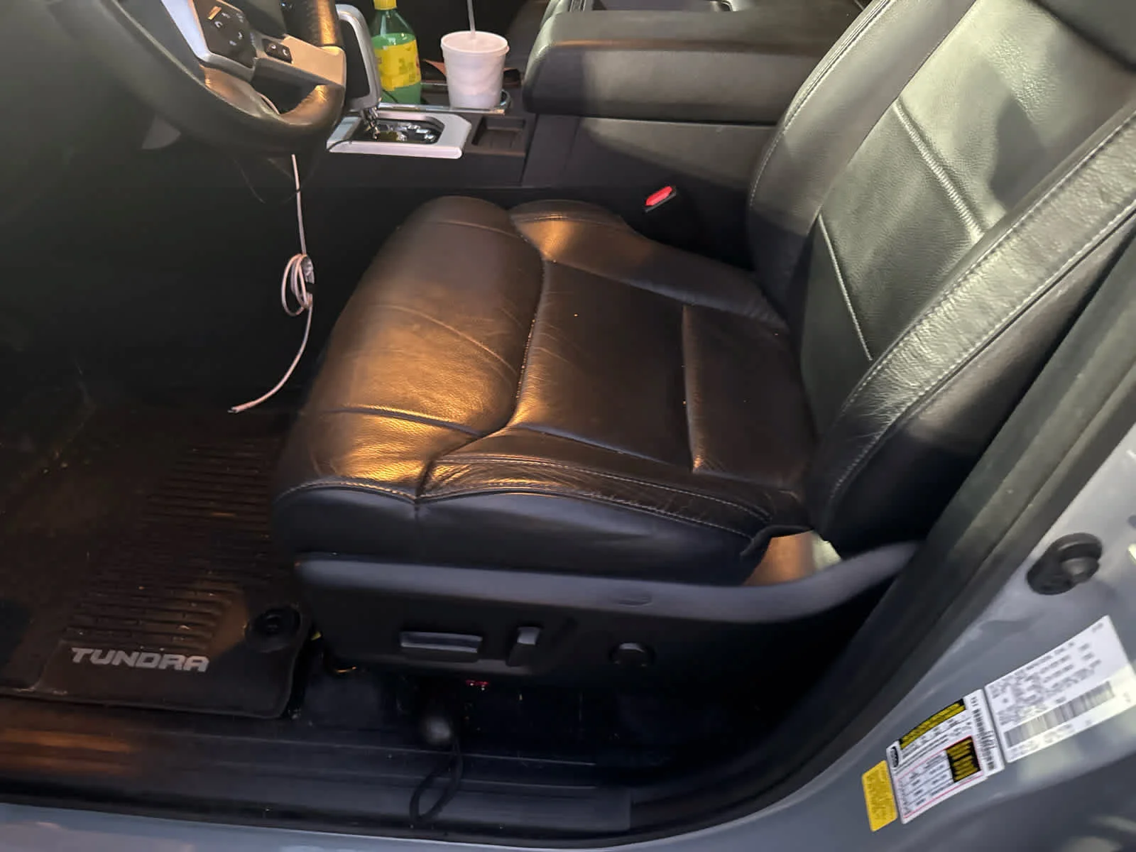Used 2020 Cement Toyota SR5 image 7