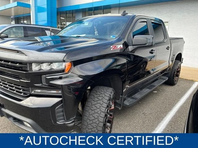 Used 2022 MOSAIC BLACK METALLIC Chevrolet RST image 2
