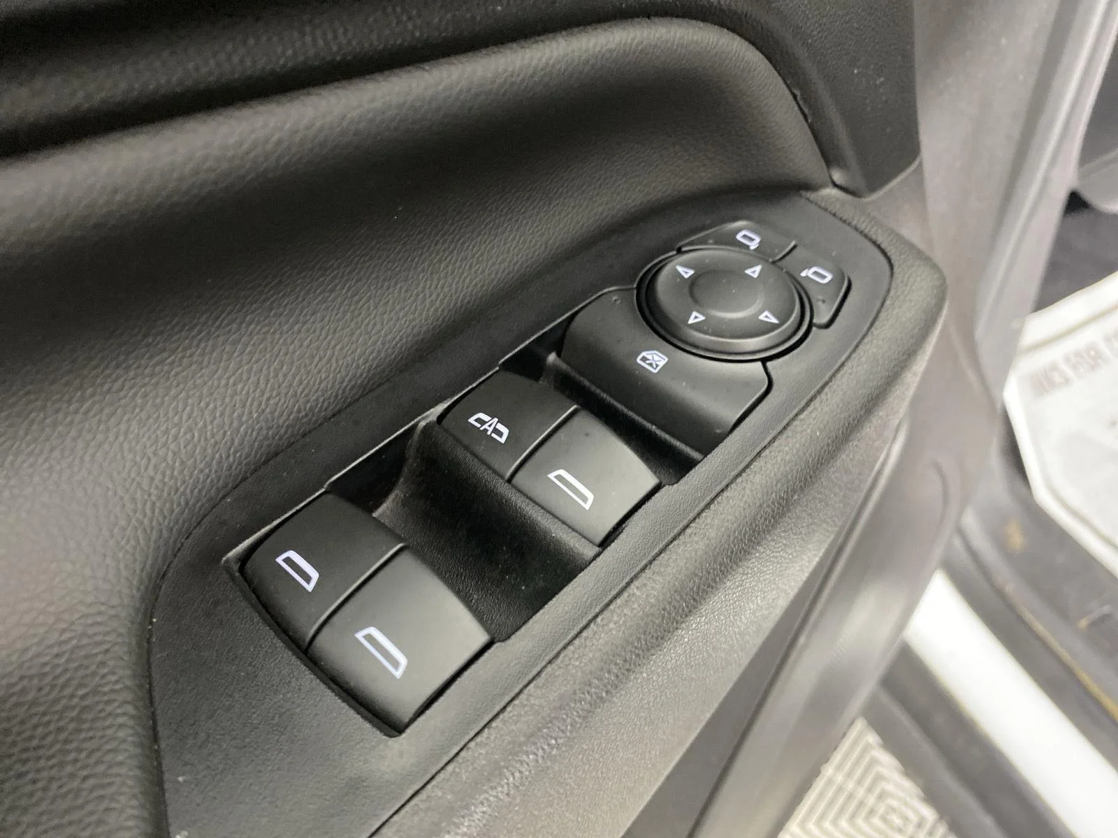 Used 2019 Summit White Chevrolet LT image 20