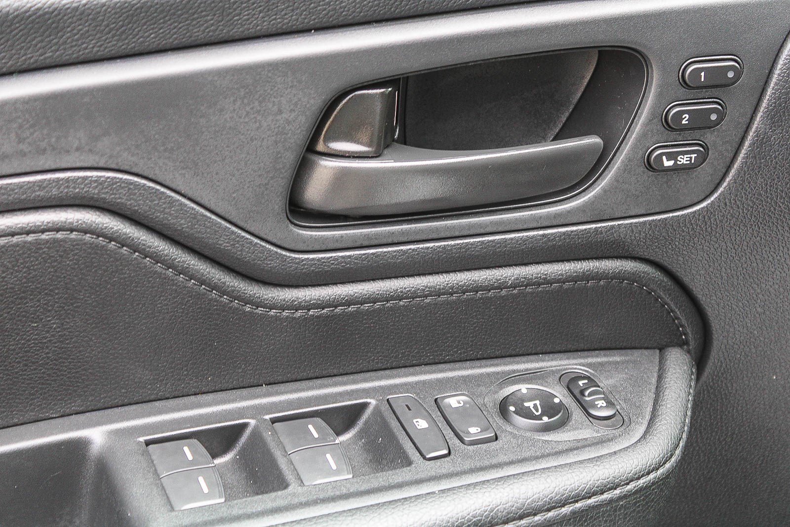 2026 Honda Odyssey EX-L - Photo 21