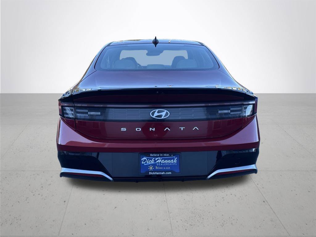 Used 2024 Red Hyundai SEL image 7