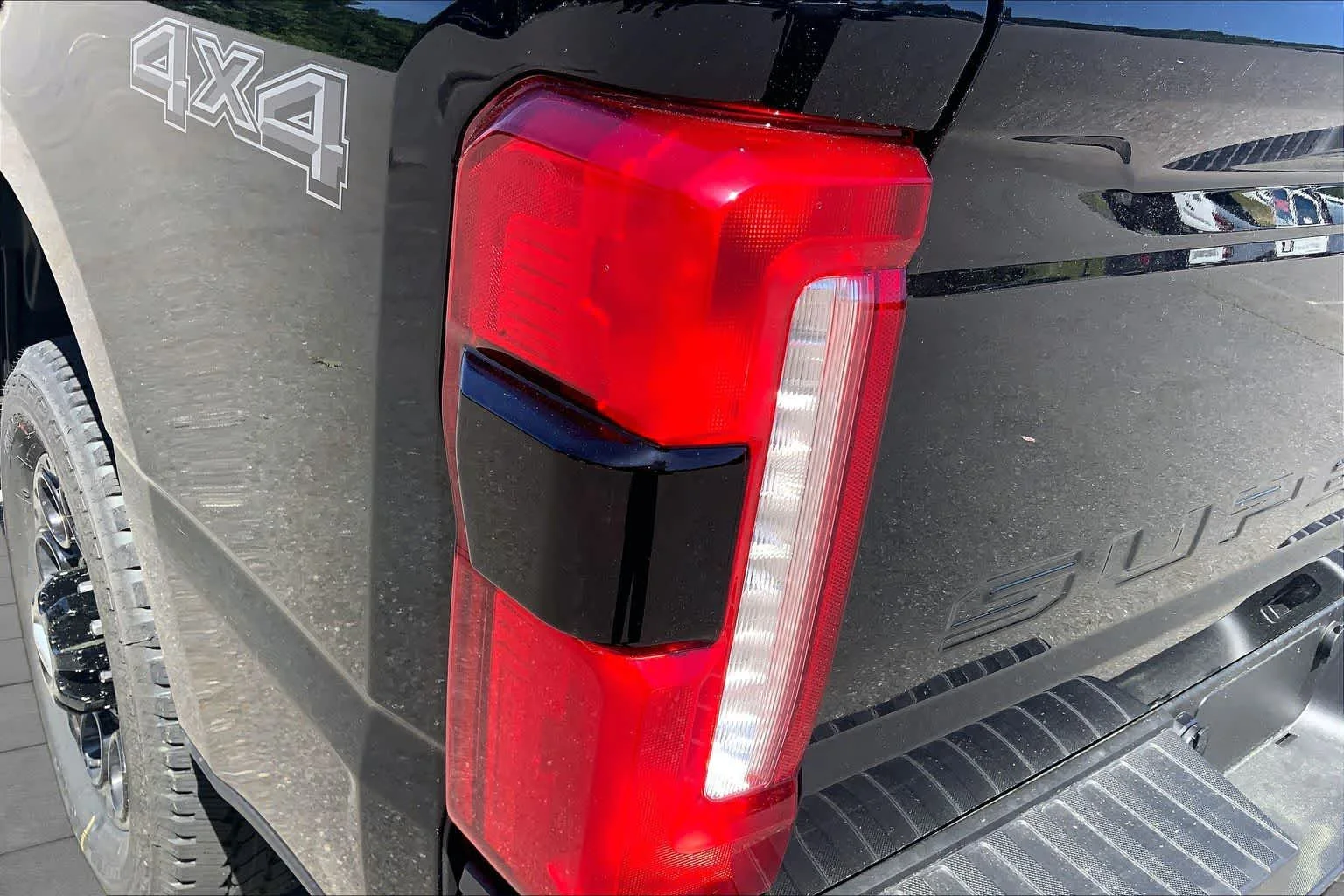New 2026 Agate Black Metallic Ford F-250® XLT image 5