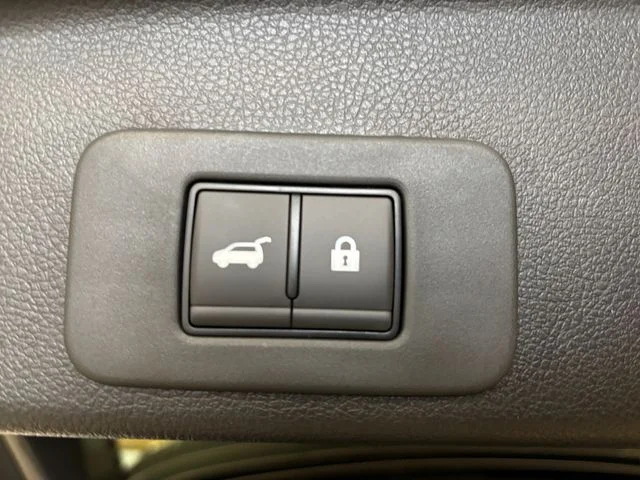 New 2026 Gray Nissan SL image 19