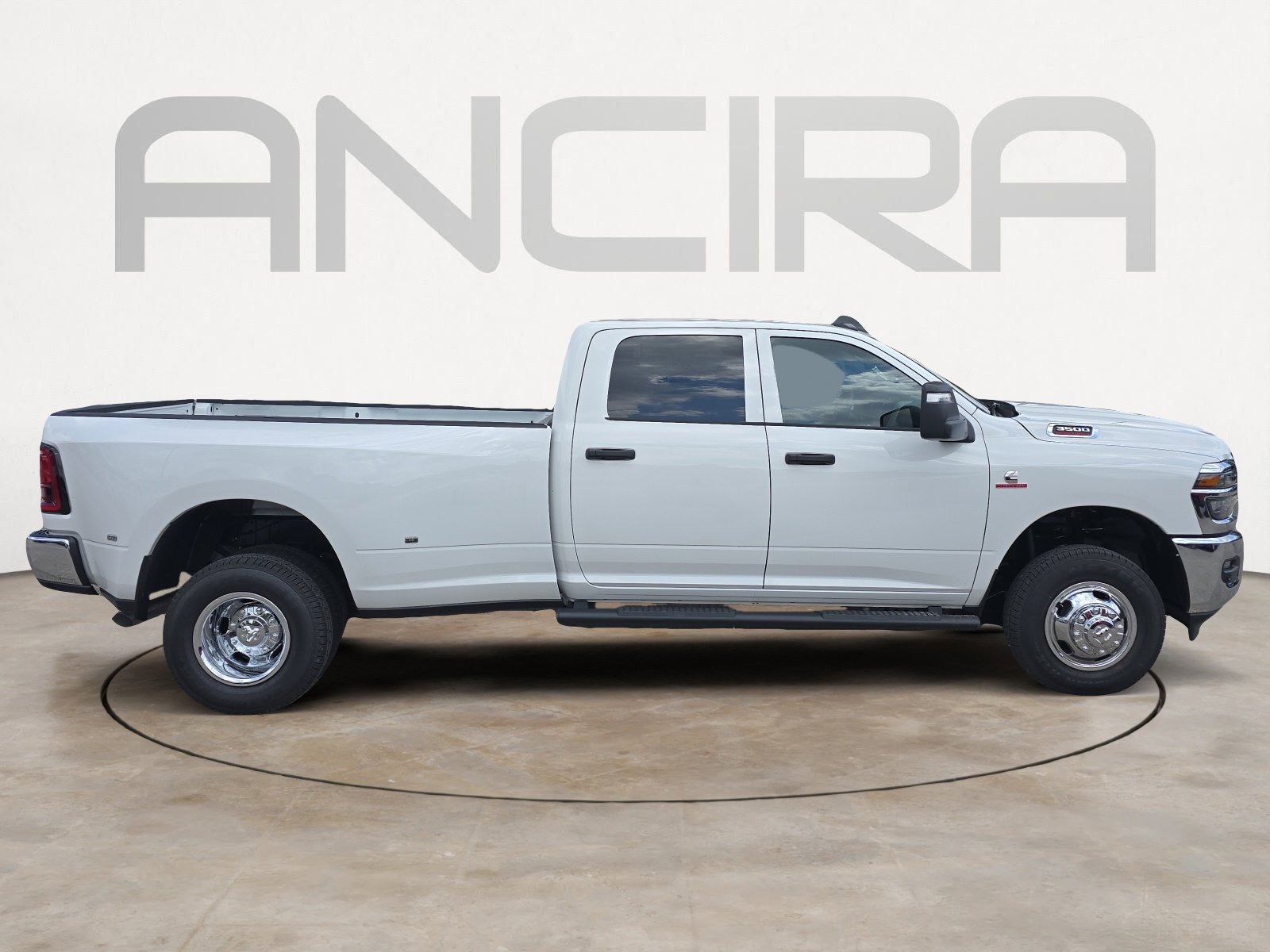 New 2026 Bright White Clearcoat RAM Tradesman image 11