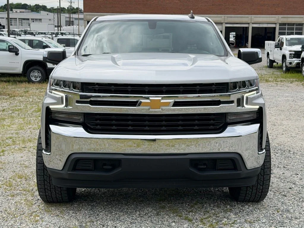 Used 2021 Silver Chevrolet LT image 2