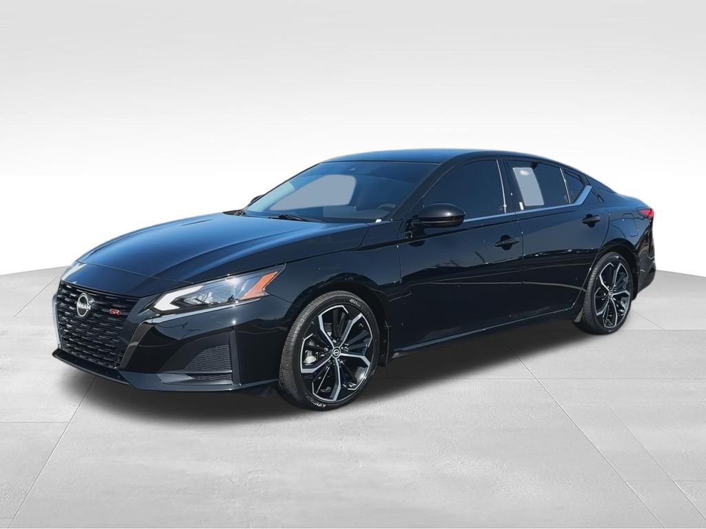 Used 2023 Black Nissan 2.5 SR image 4