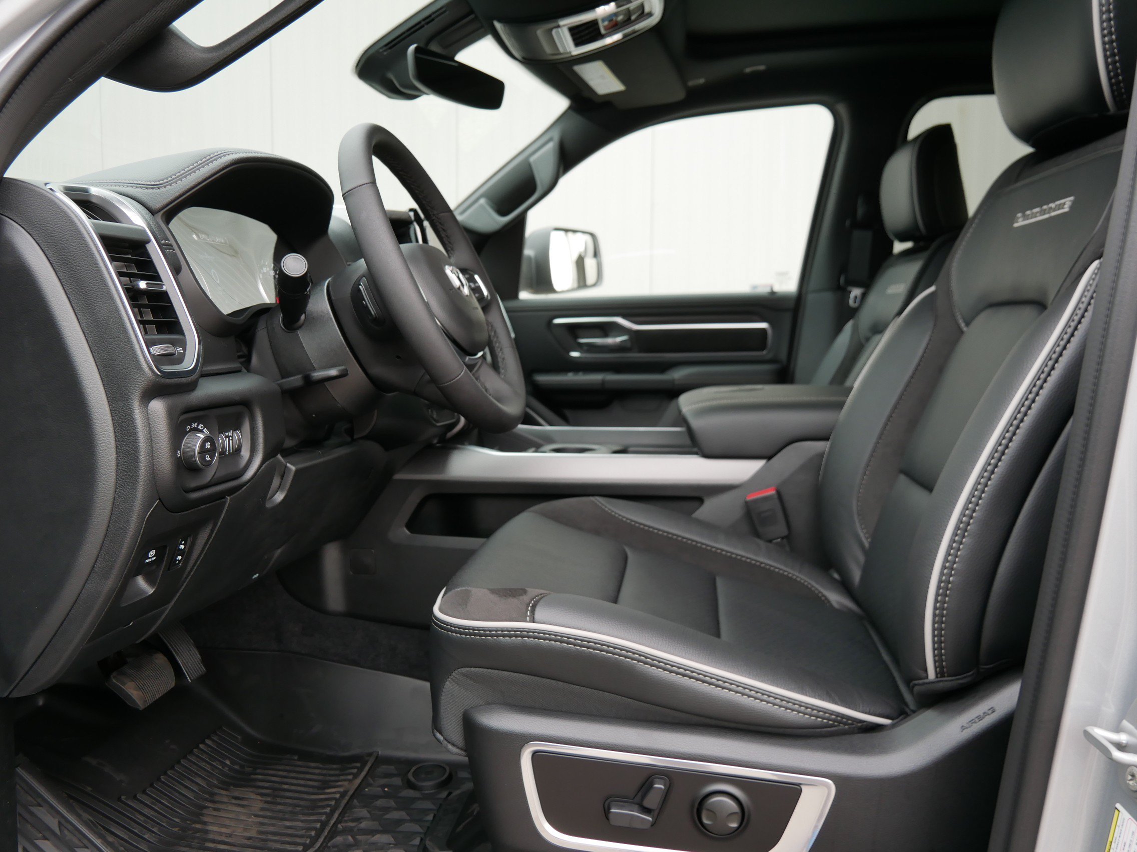 New 2027 Silver Zynith Exterior Paint RAM Laramie image 7