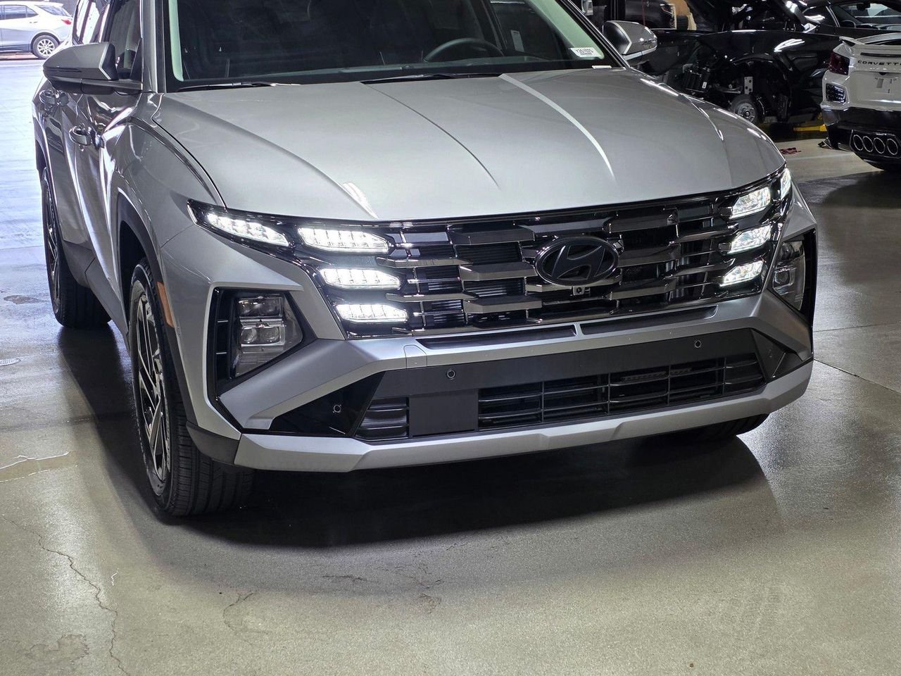 New 2026 Shimmering Silver Hyundai Limited image 9