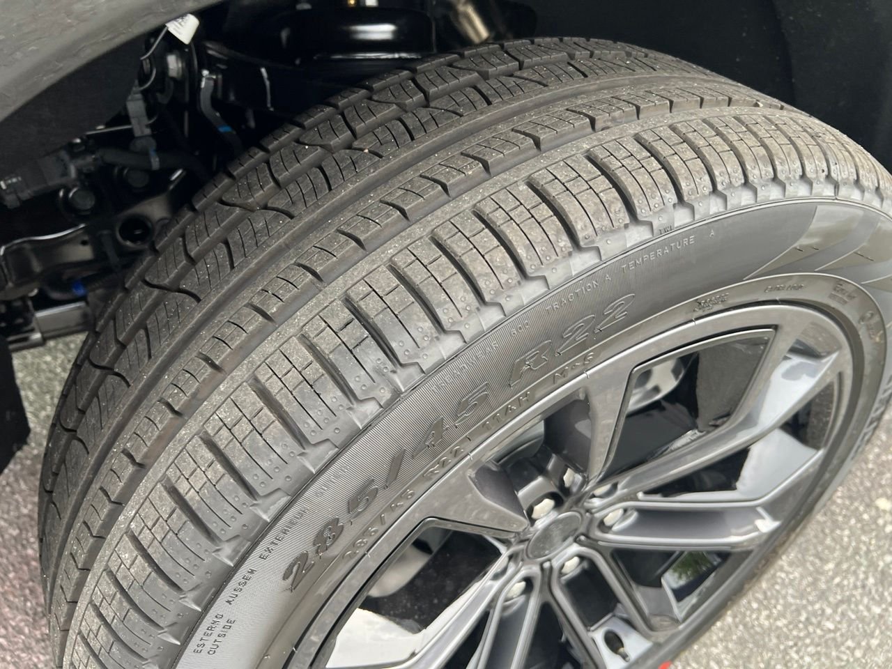 New 2026 High Gloss Black Exterior Paint Jeep Summit Reserve image 12