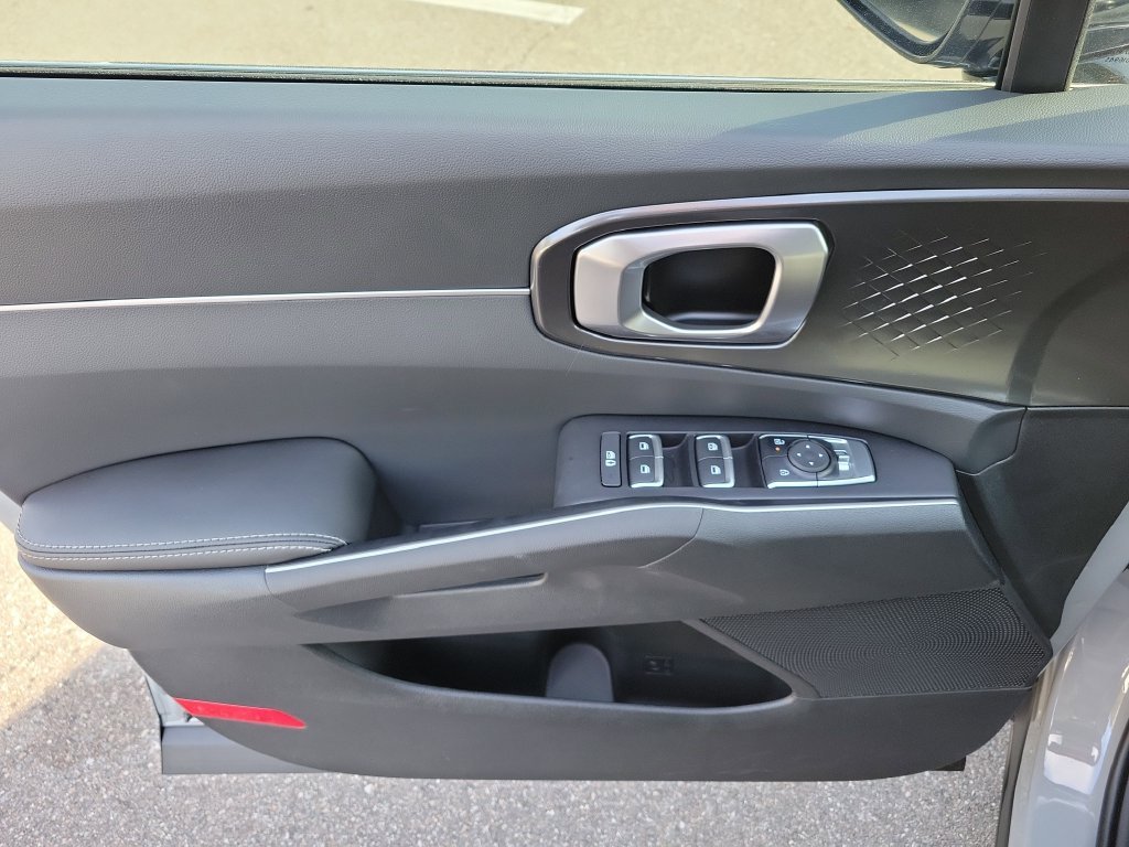 New 2026 Wolf Gray Kia S image 20