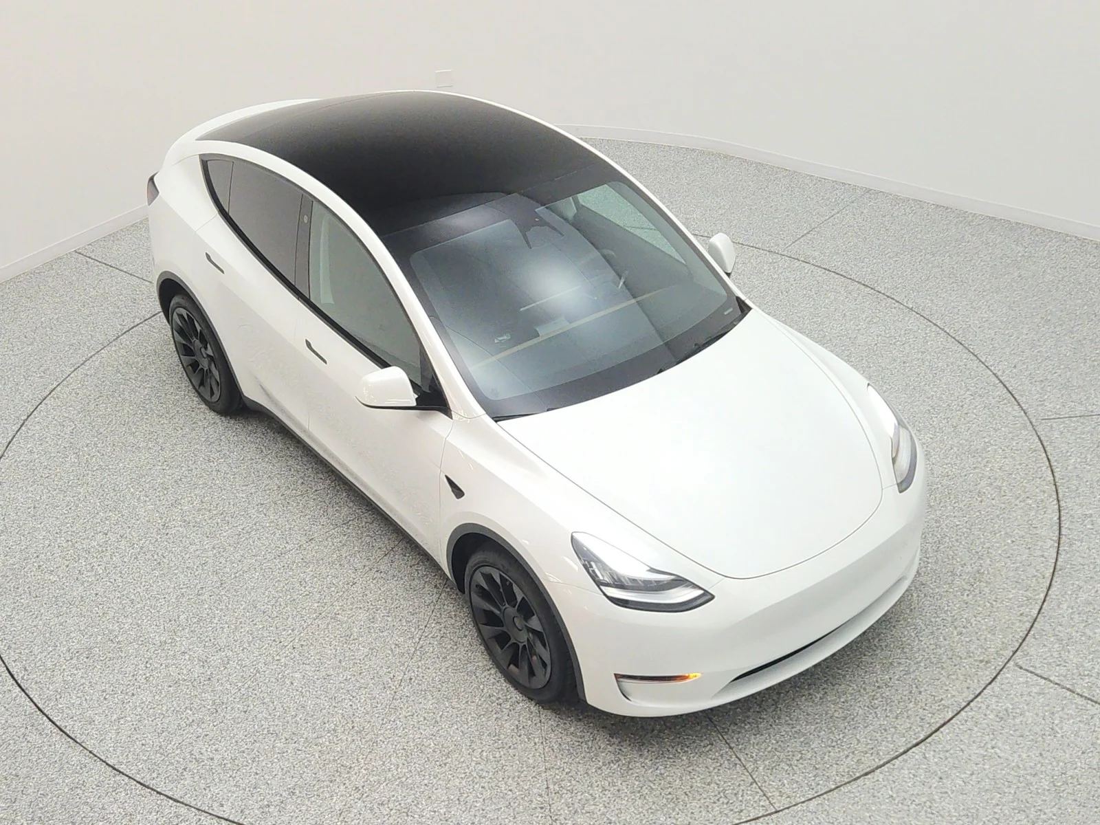 Used 2022 Pearl White Multi-Coat Tesla Long Range AWD image 24