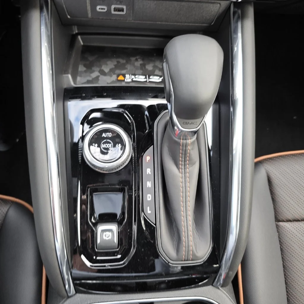 2026 GMC Canyon AT4 - Photo 15