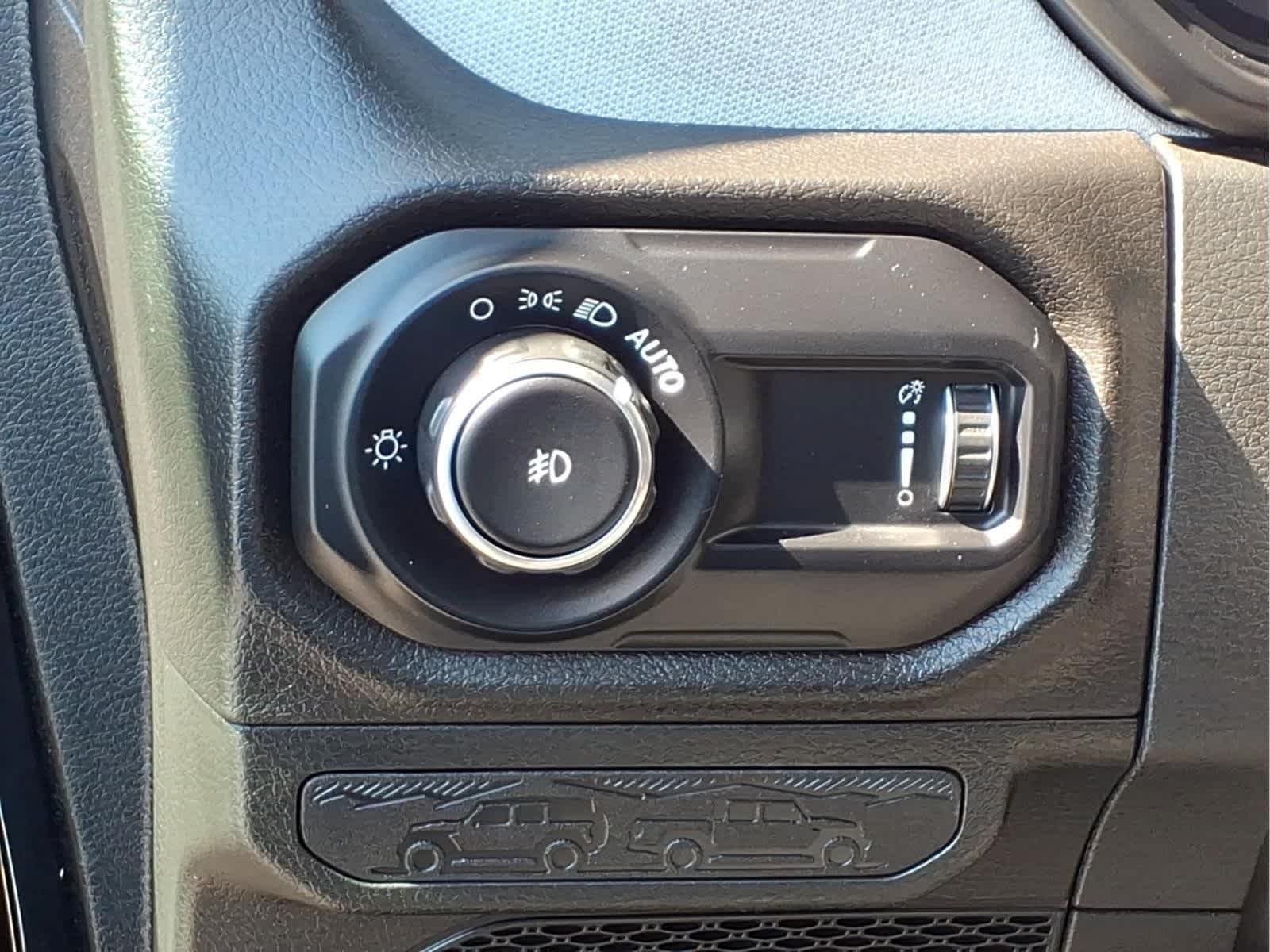 Used 2024 Black Clearcoat Jeep Sport S image 13