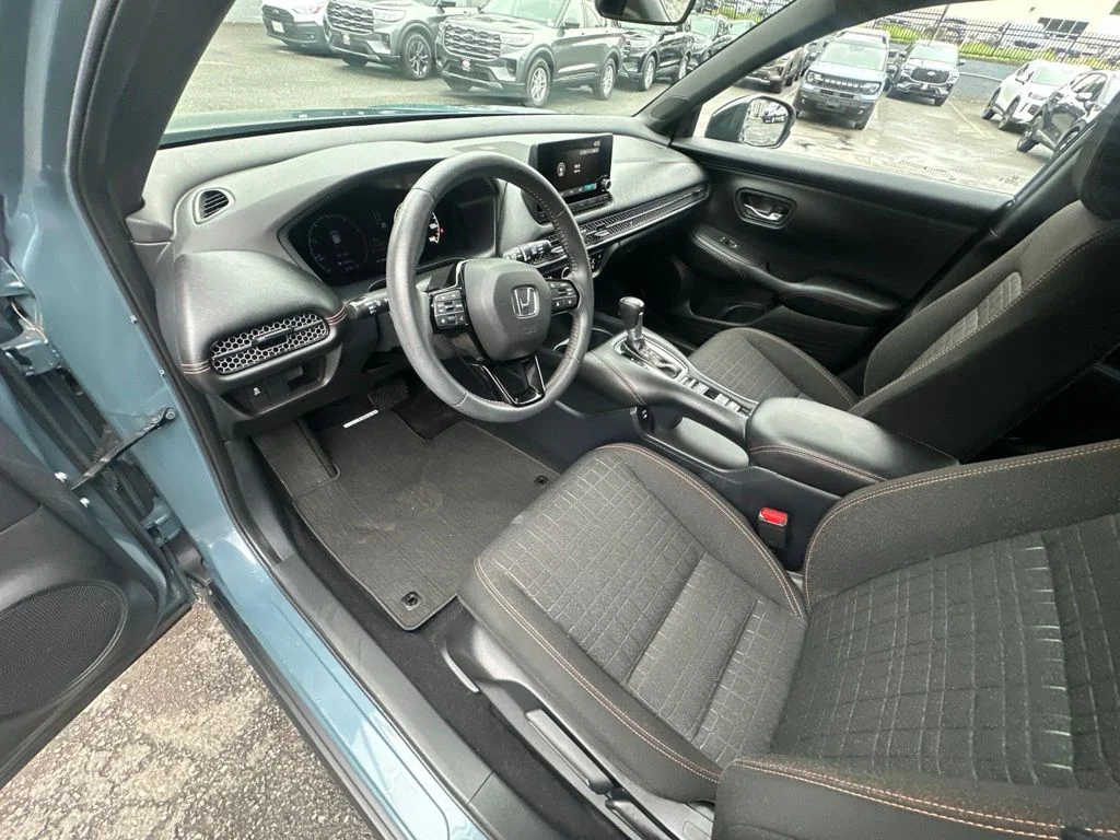 Used 2024  Honda Sport image 8