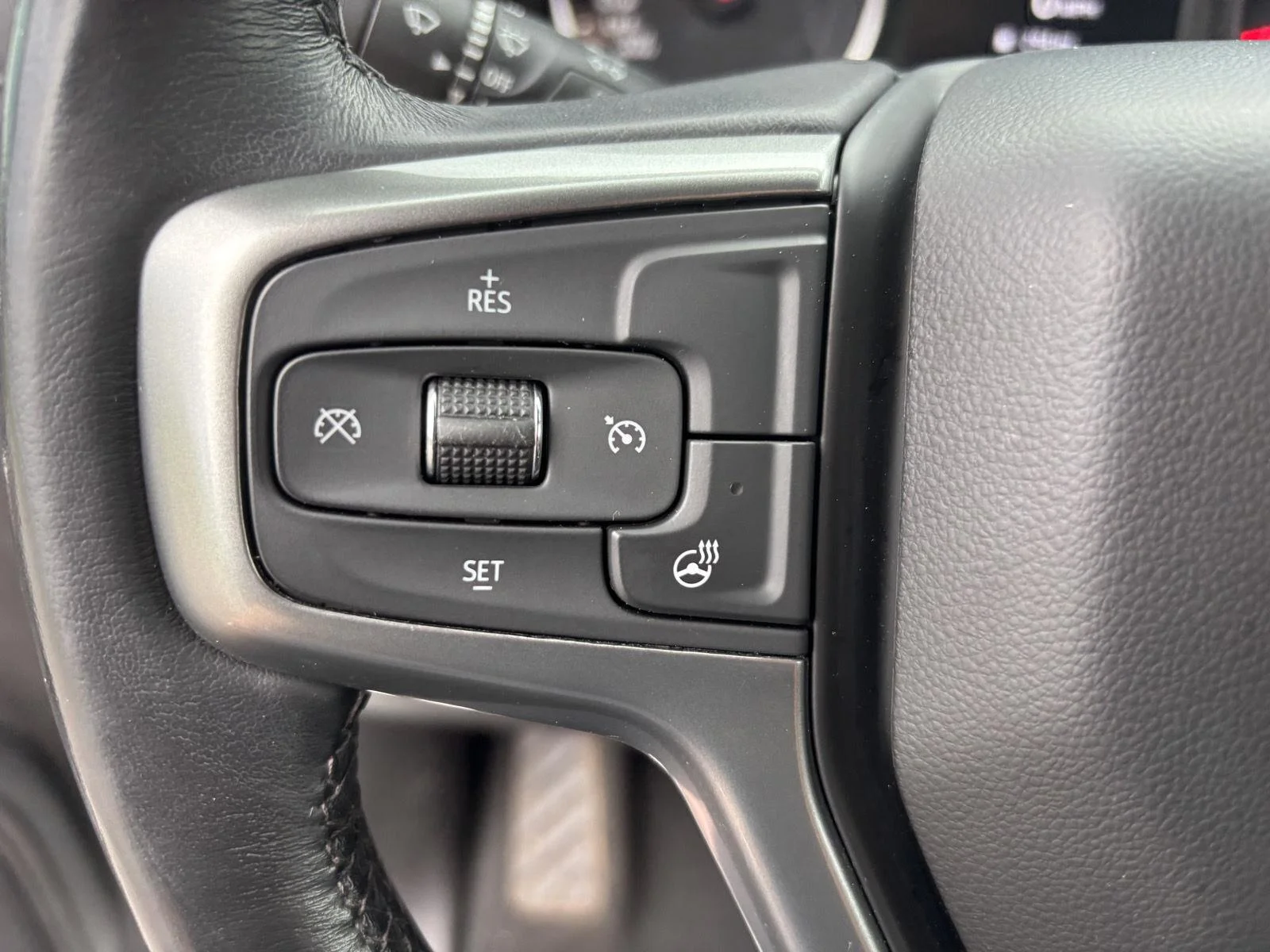 Used 2021 SUMMIT WHITE Chevrolet RST image 20