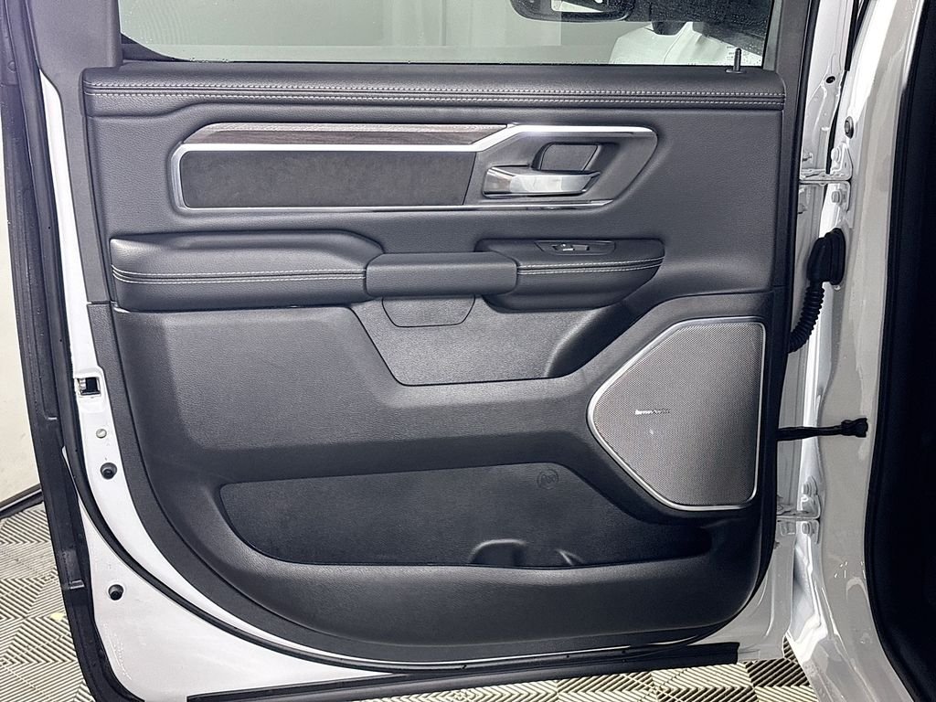 New 2026 Bright White Clear-Coat Exterior Paint RAM Laramie image 20