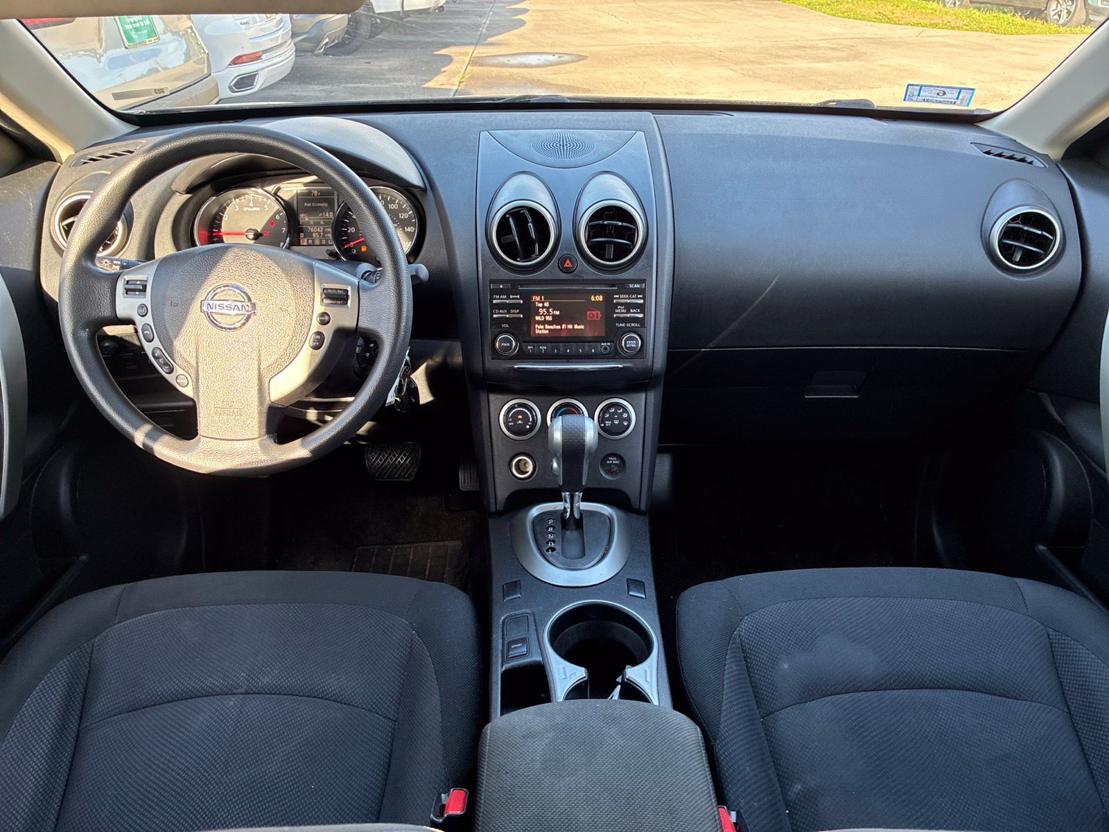 Used 2015 Black Nissan S image 13