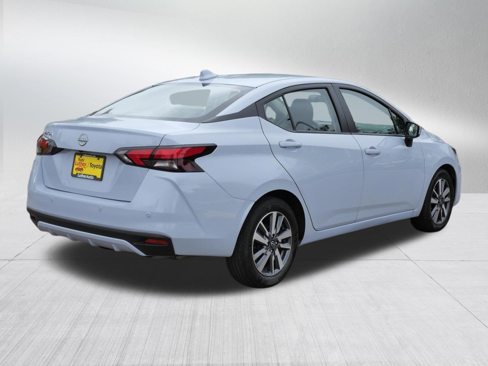 2025 Nissan Versa Sedan SV - Photo 7