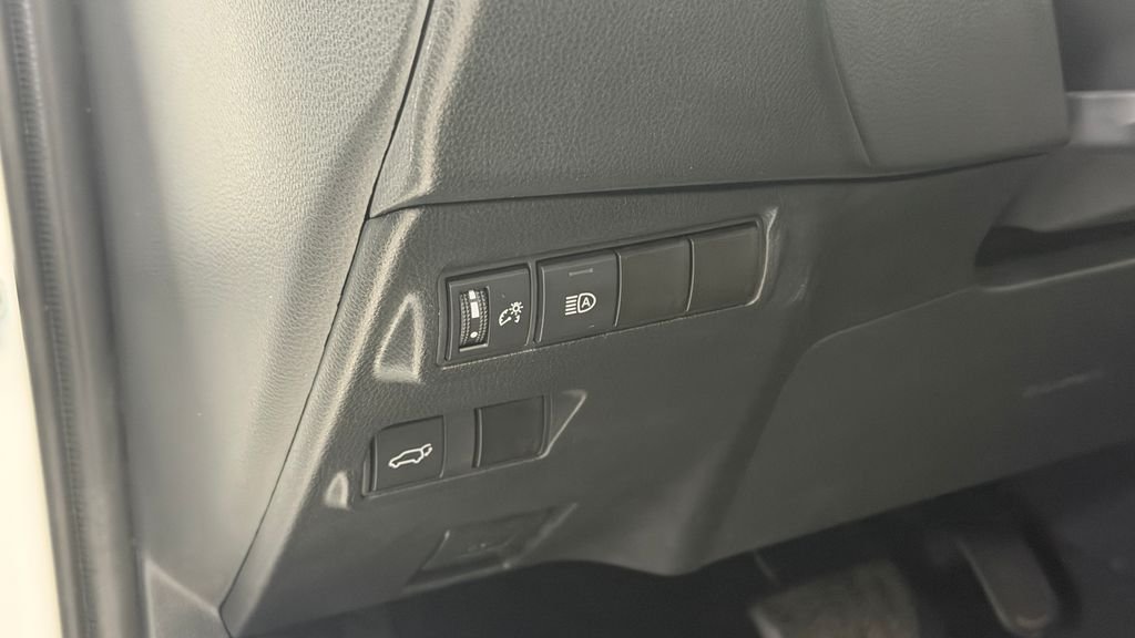 Used 2025 Beige Toyota XLE image 17