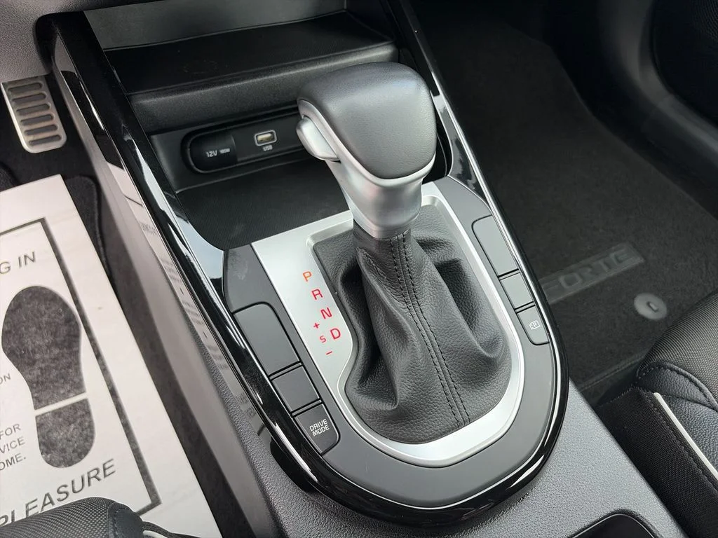 Used 2024 Gray Kia GT-Line image 22