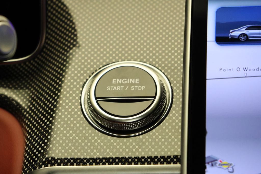 New 2026 MANUFAKTUR Moonlight White Metallic Mercedes-Benz S 63 E AMG® image 27