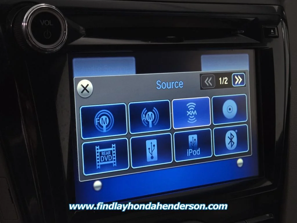 Used 2016 Crystal Black Pearl Honda SE image 27