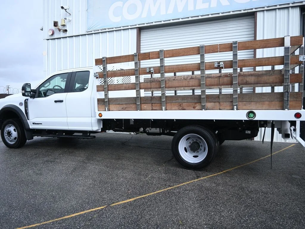 2026 Ford F-450 Super Duty Chassis Cab XL - Photo 2