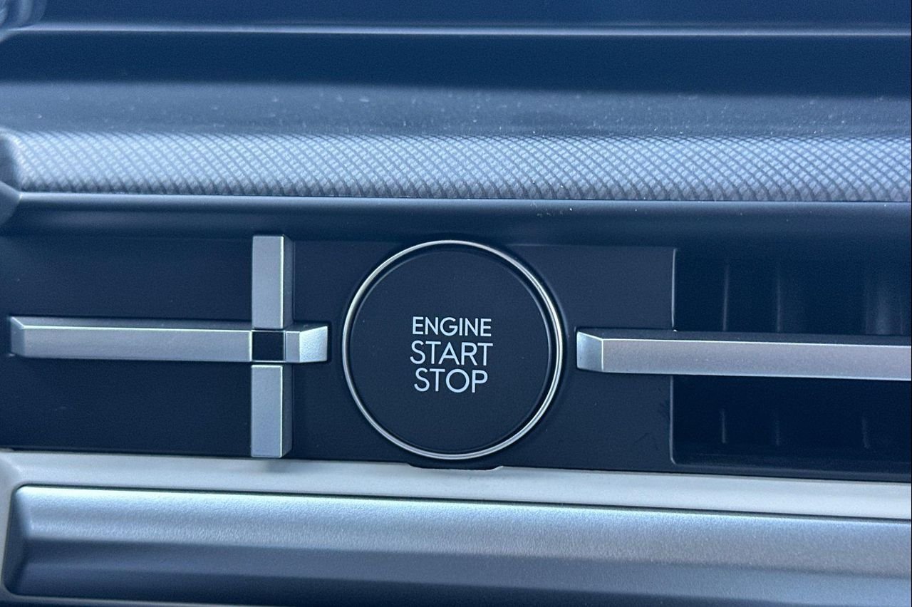 New 2026 Phantom Black Hyundai SE FWD image 23