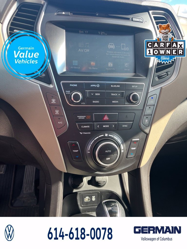 Used 2017 Red Hyundai SE image 20
