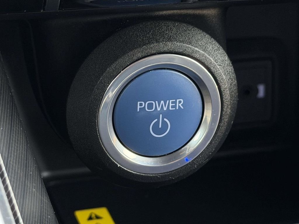 Used 2021 Red Toyota XLE image 8