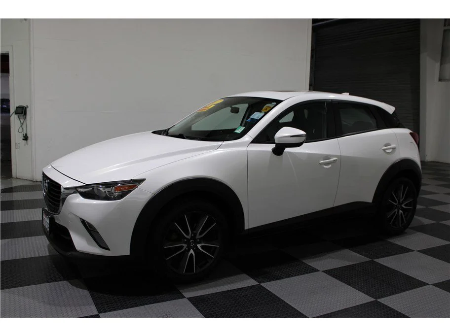 Used 2017 Crystal White Pearl Mica Mazda Touring image 7