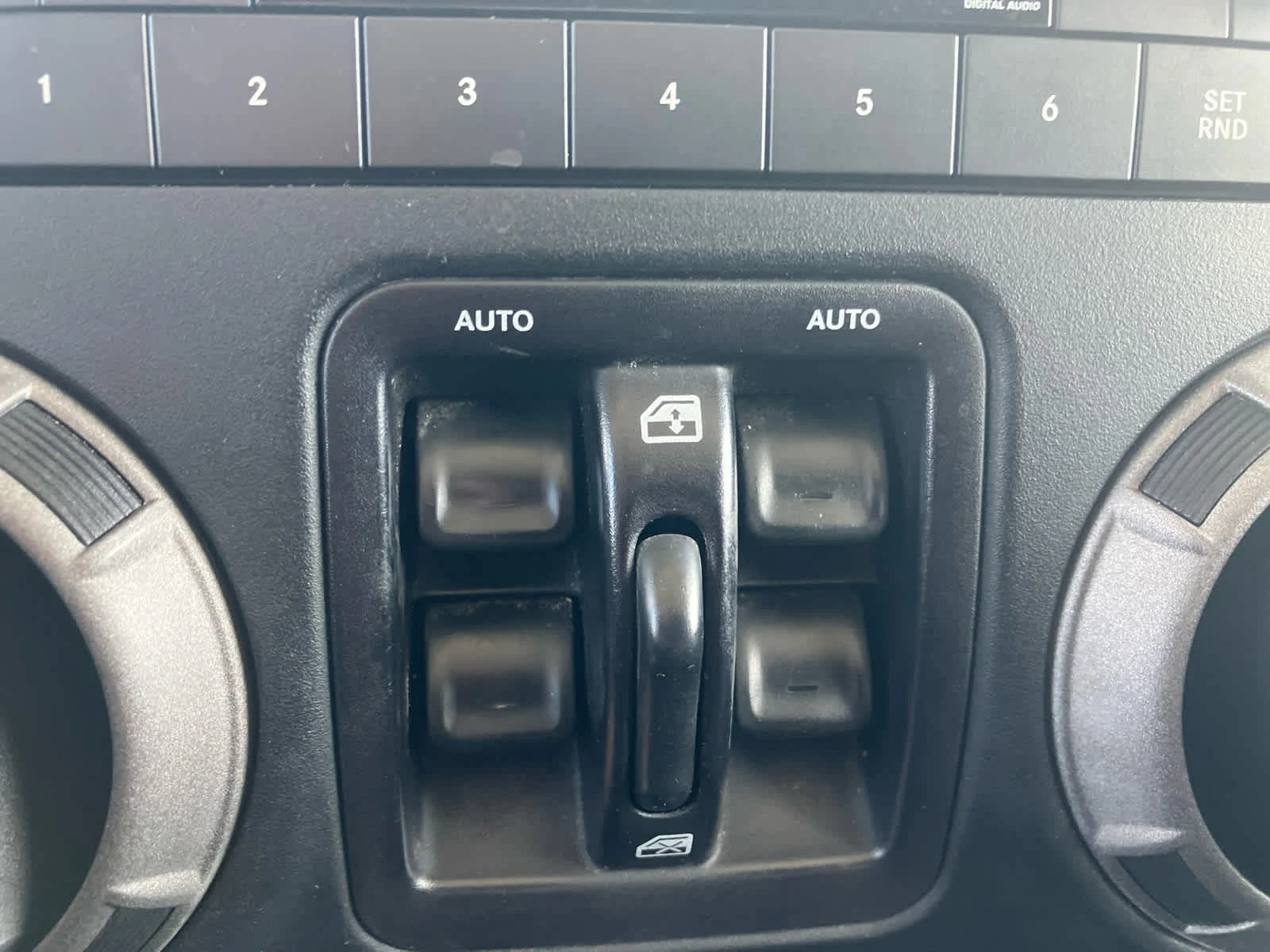 Used 2016 Bright White Clearcoat Jeep Sport image 21