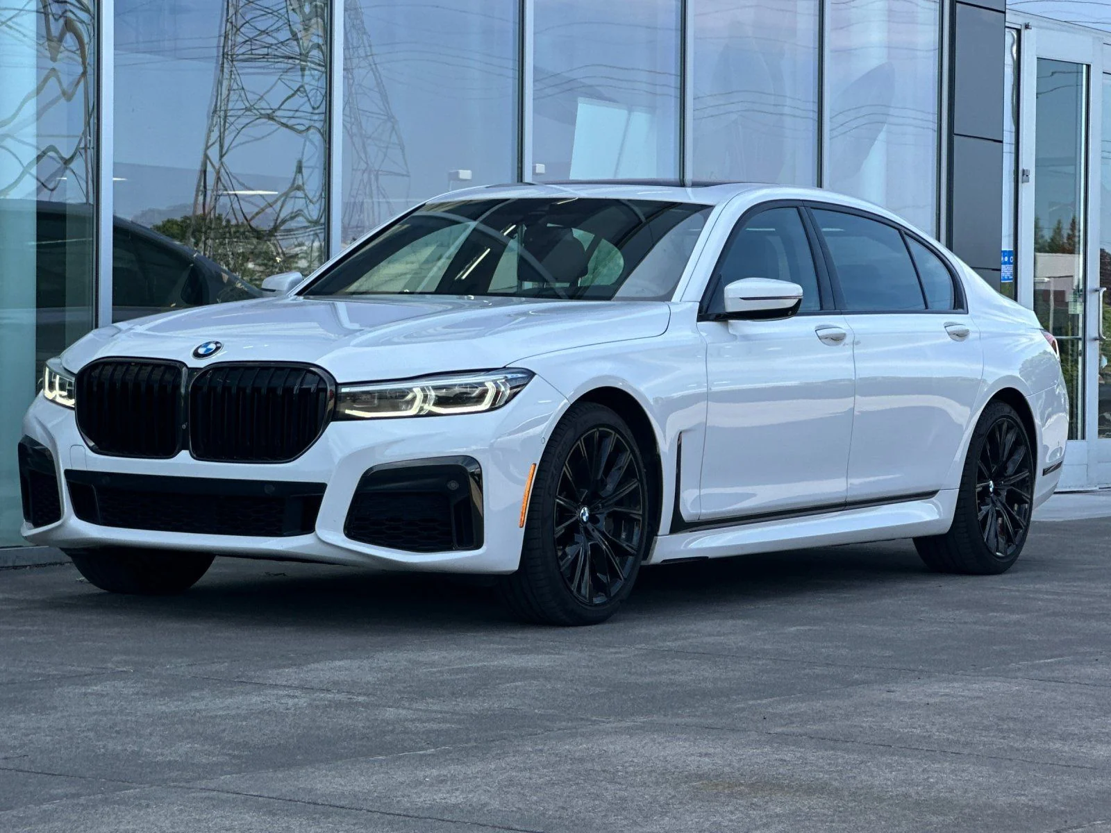 Used 2020 Alpine White BMW 750i xDrive image 7