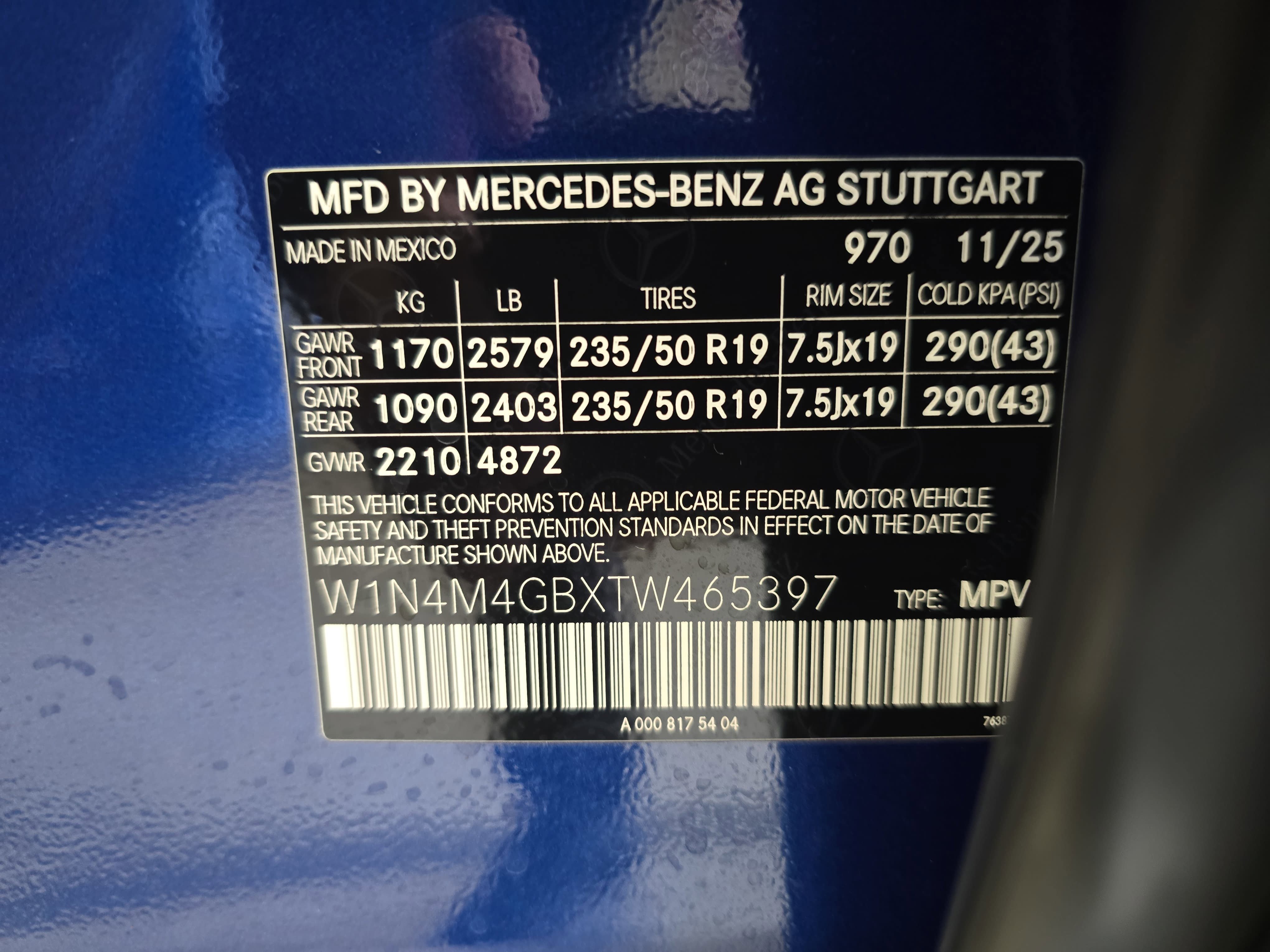 New 2026 Starling Blue Metallic Mercedes-Benz GLB250 image 37